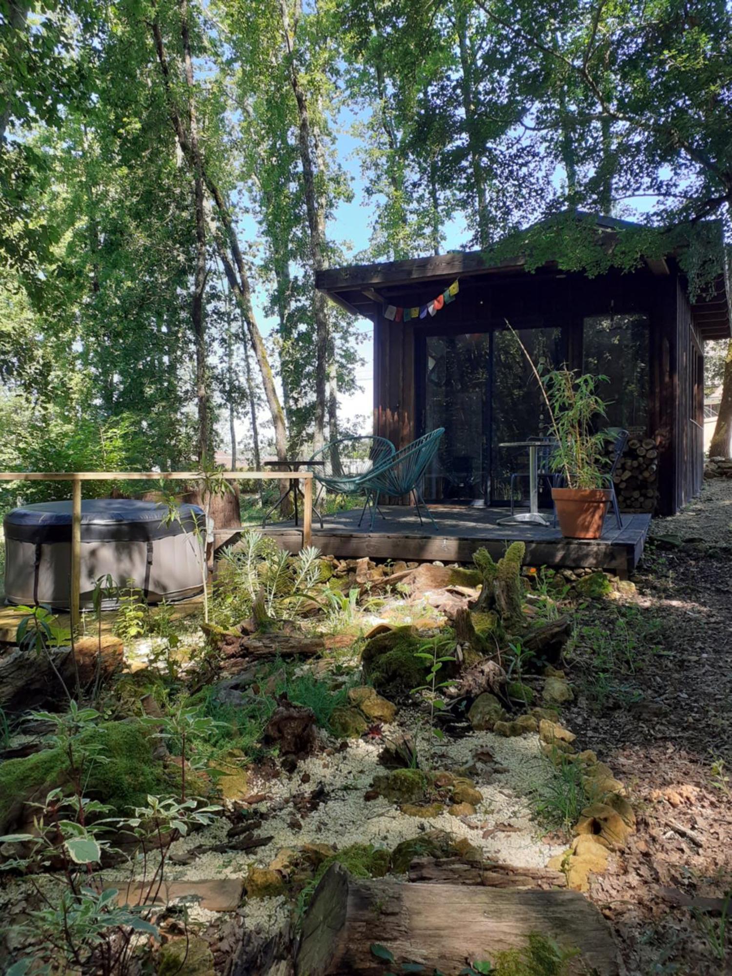 Le Gite De La Cabane De L'Oiseau Couze-et-Saint-Front Dış mekan fotoğraf